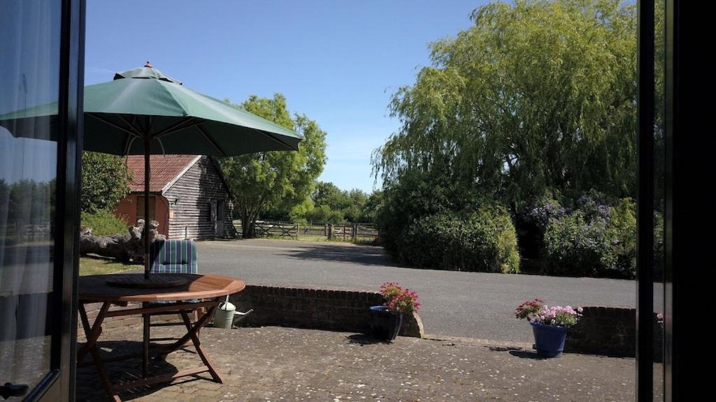 Paddock Barn ~ Short & Long Term Stay, Pets Welcome ~ Woodbridge, Framlingham Ar Cretingham ภายนอก รูปภาพ
